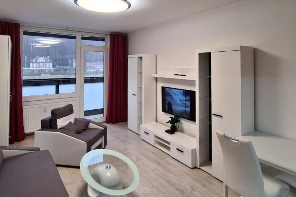 Útulný apartmán v centru, s krásným výhledem Decin Esterno foto